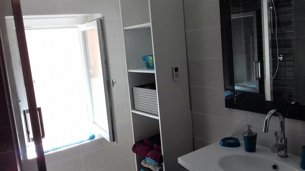 Notre Dame Apartment